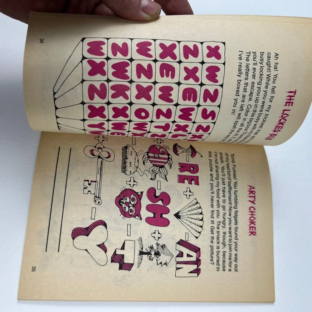 Scholastic Count Morbida's Dynamite Puzzle Book Kids Vintage Monster Retro Book
